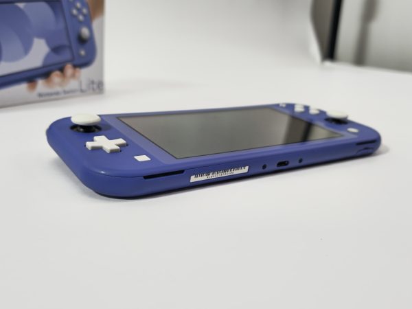 nintendo switch lite blauw