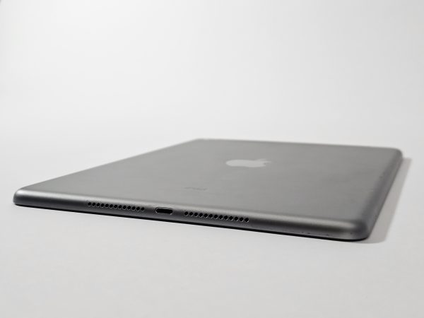 apple ipad (2018) 9.7 inch wifi 128gb spacegrijs zij