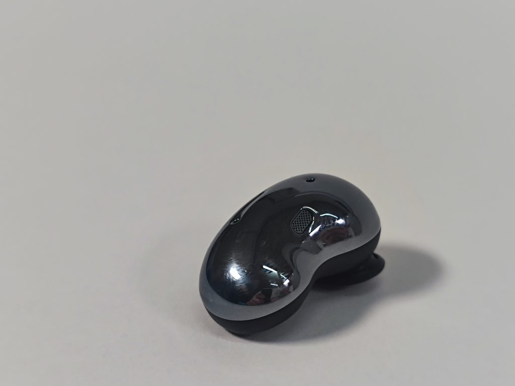 samsung galaxy buds live oortje rechts zwart