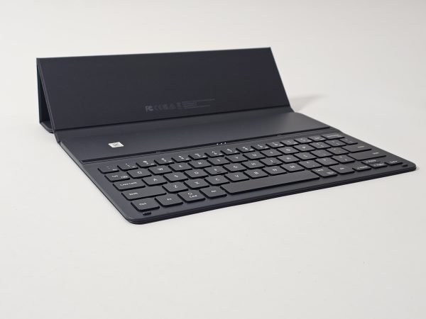 samsung galaxy tab s9 book cover keyboard slim – zwart zijaanzicht
