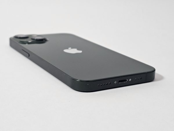 apple iphone 13 128gb groen 80% batterijcapaciteit zijaanzicht