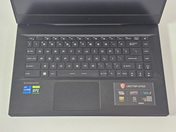 msi vector gp66 intel i7 12gen 16gb 15inch rtx 3070ti bovenkant toetsenbord