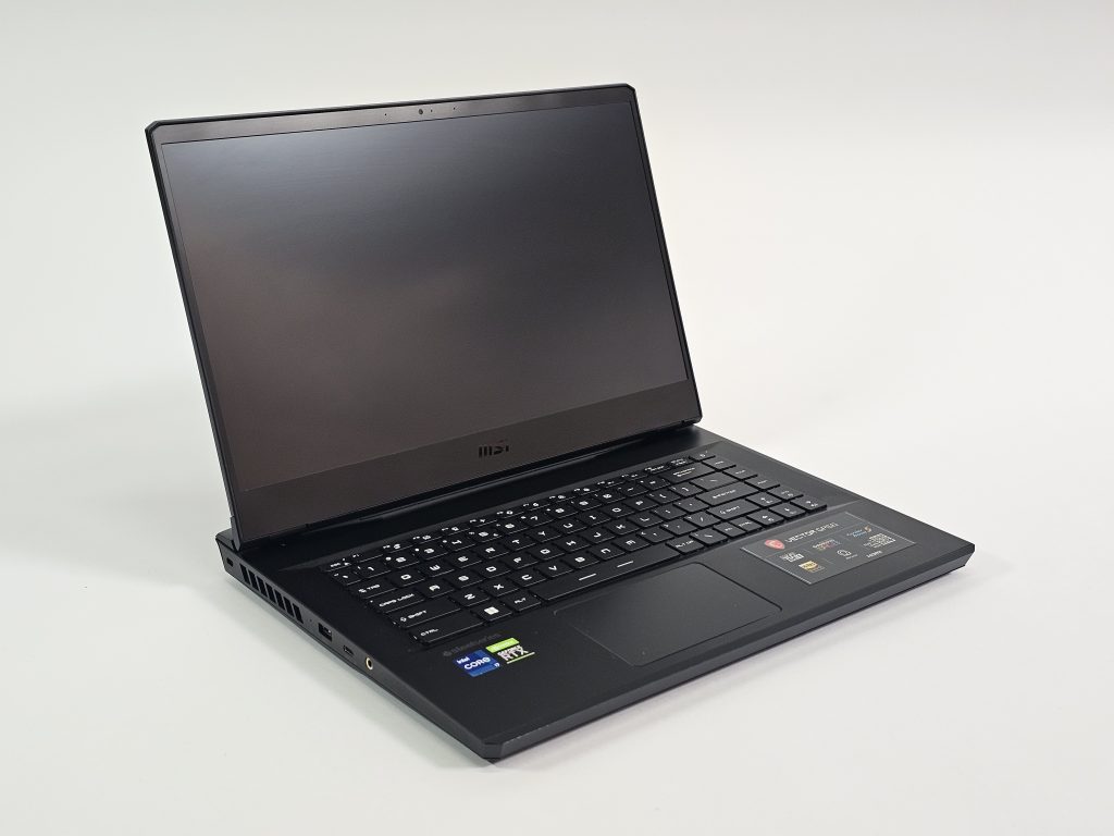 msi vector gp66 intel i7 12gen 16gb 15inch rtx 3070ti voor zijkant