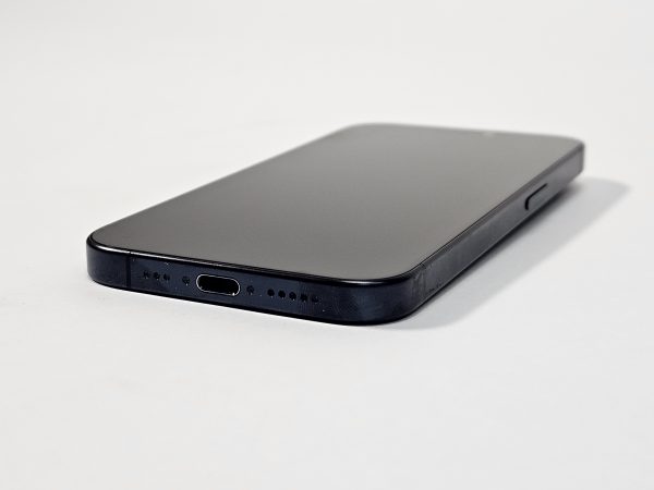 apple iphone 15 pro 128gb blauw titanium 89% accu zijaanzicht