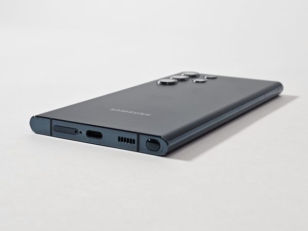 samsung galaxy s22 ultra 5g 256gb groen achterzijde zijaanzicht