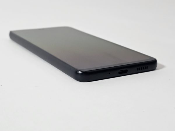 samsung galaxy a33 5g 128gb zwart zijaanzicht