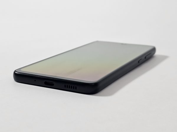 samsung galaxy a33 5g 128gb zwart zijaanzicht