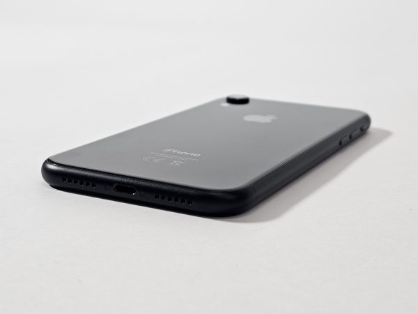 apple iphone xr 128gb zwart 88% accu zijaanzicht