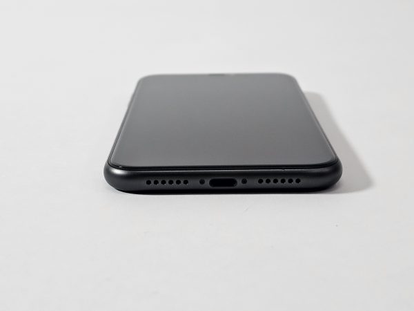 apple iphone 11 128gb zwart 82% batterij voorkant