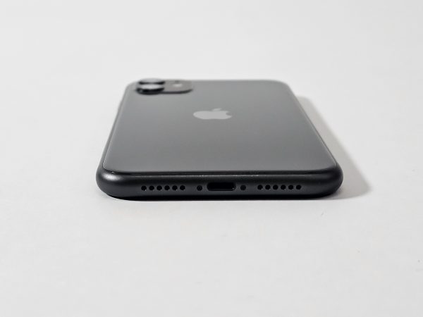 apple iphone 11 128gb zwart 82% batterij voorkant