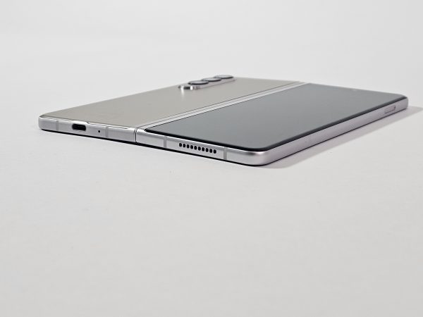samsung galaxy z fold3 5g 256gb zilver zijaanzicht