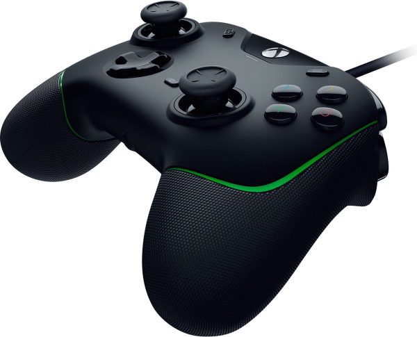 razer wolverine v2 gaming controller xbox x/one/pc zwart zijkant