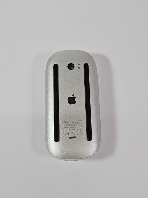 apple magic keyboard set a2520 qwerty touchid & numlock wit detail