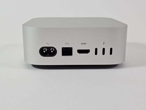 apple mac mini mcx44d/a m4 pro 24gb ram 512 gb achterkant