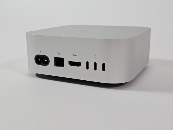 apple mac mini mcx44d/a m4 pro 24gb ram 512 gb zijkant