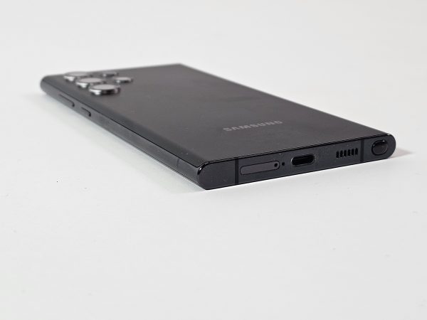 samsung galaxy s22 ultra 5g 128gb zwart achterkant zijaanzicht