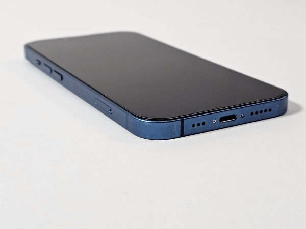 apple iphone 13 128gb blauw 86% batterijcapaciteit display zijkant
