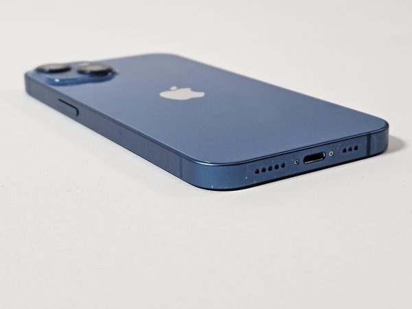 apple iphone 13 128gb blauw 86% batterijcapaciteit achter zijkant