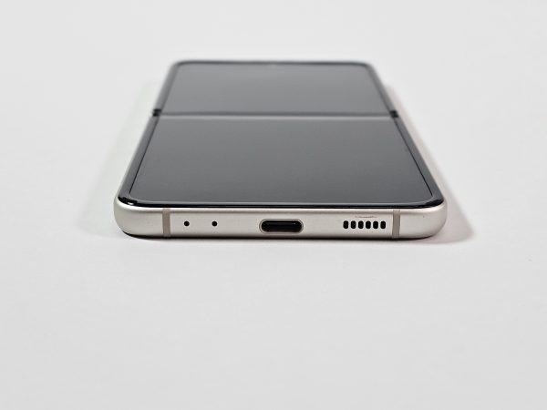 samsung galaxy z flip3 128gb cream voorkant