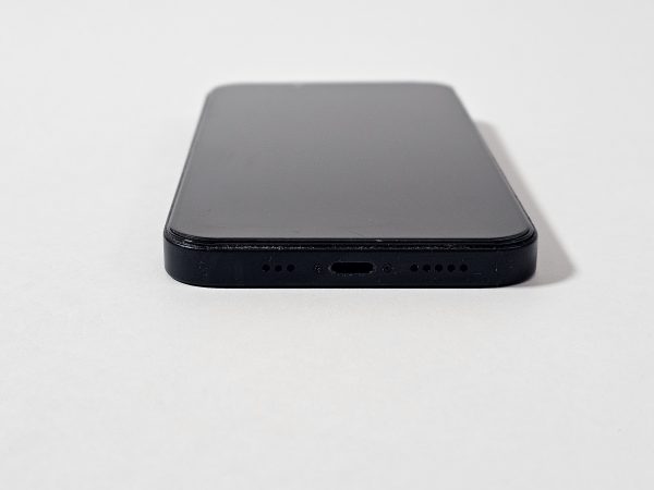 apple iphone 13 128gb zwart 95% batterijcapaciteit voorkant