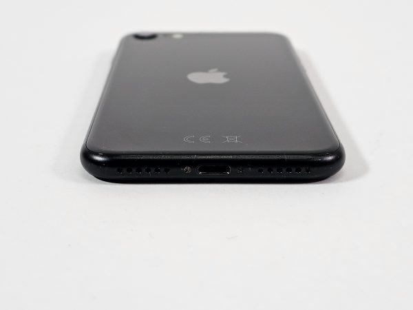 apple iphone se (2020) 64gb zwart 83% accu voorkant
