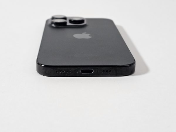 apple iphone 16 pro 128gb titanium zwart 100% accu voorkant