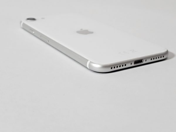 apple iphone se (2020) 64gb wit 87% accu zijkant
