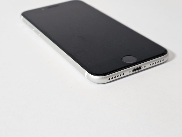 apple iphone se (2020) 64gb wit 87% accu zijkant