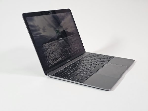 apple macbook retina 2017 intel m3 8gb 256gb zilver