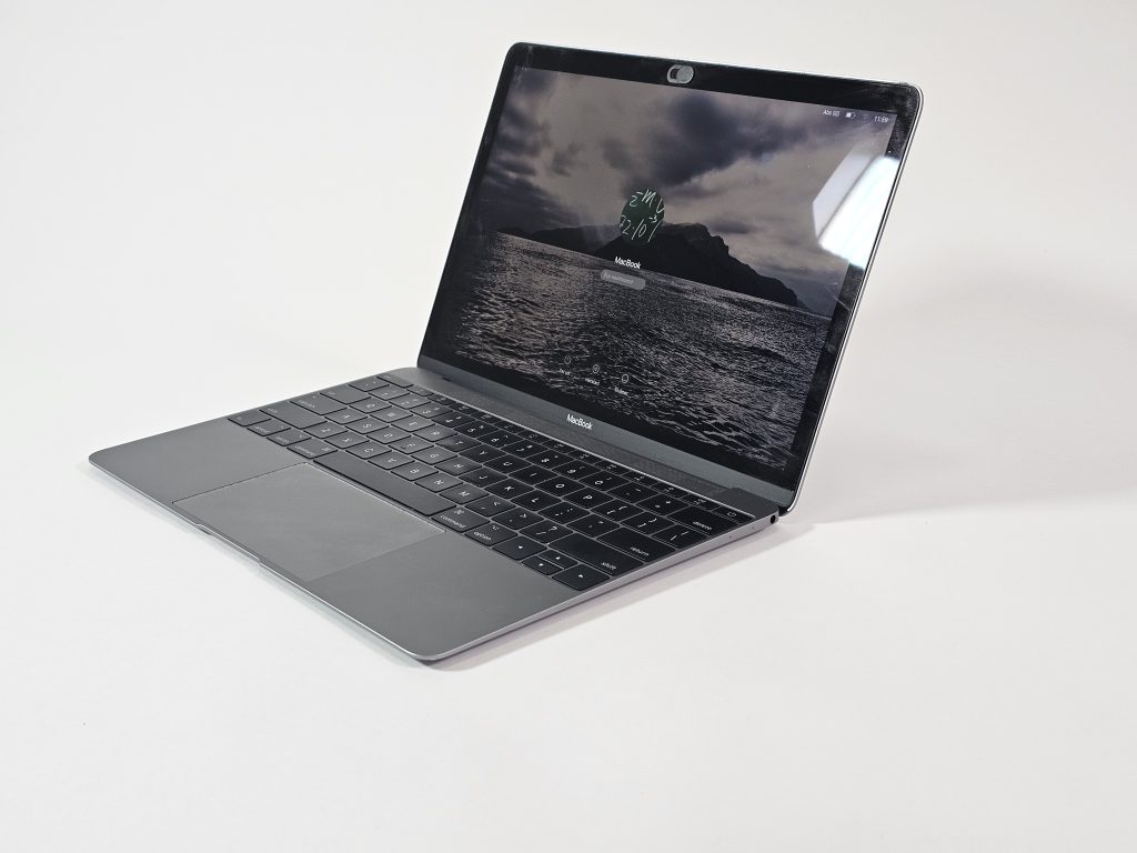apple macbook retina 2017 intel m3 8gb 256gb zilver