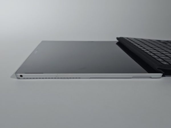 microsoft surface 4 pro i5 6th 8gb ram 256gb
