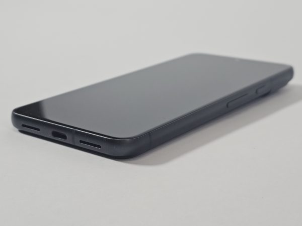 google pixel 8 128gb zwart zijkant