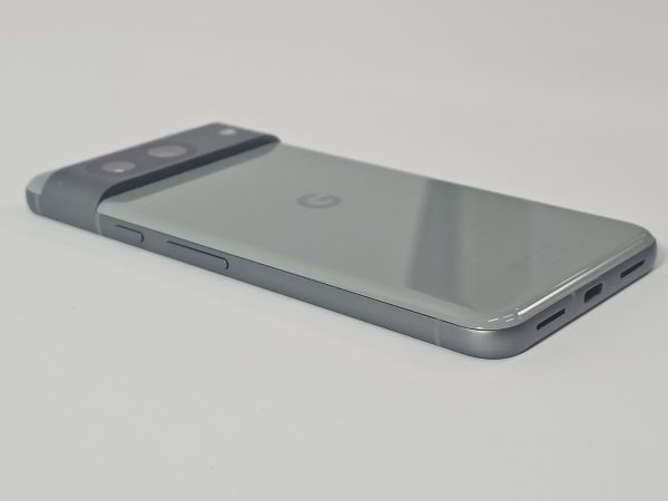 google pixel 8 256gb grijs zijkant