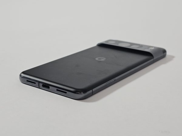 google pixel 8 pro 128gb zwart zijkant