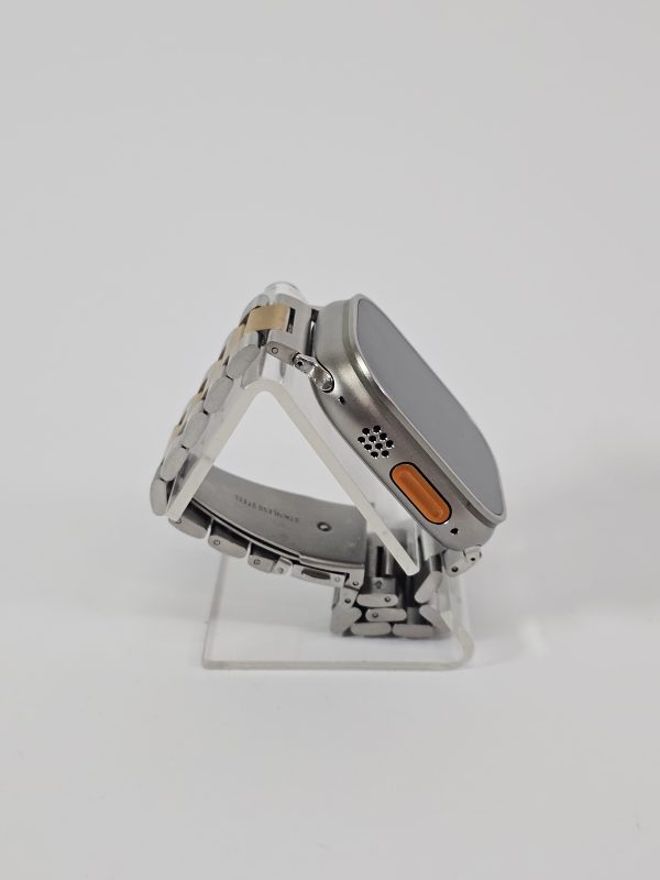 apple watch ultra 4g/lte 49mm titanium zilver band zijkant