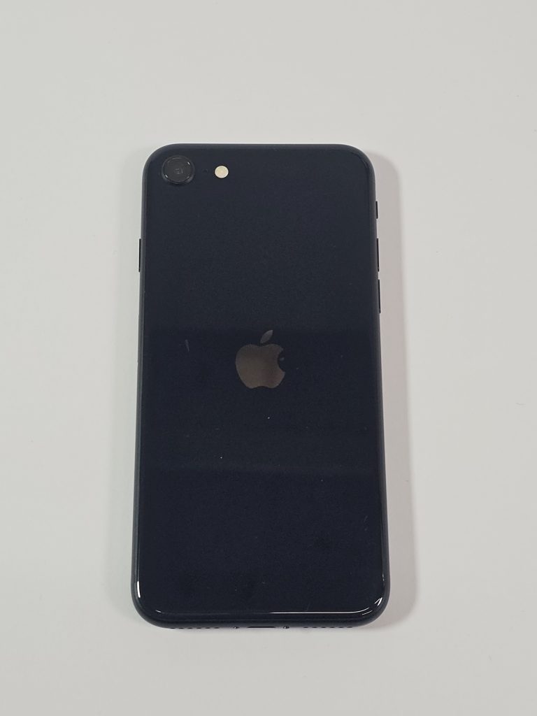 apple iphone se (2022) 64gb zwart 95% accu achterkant