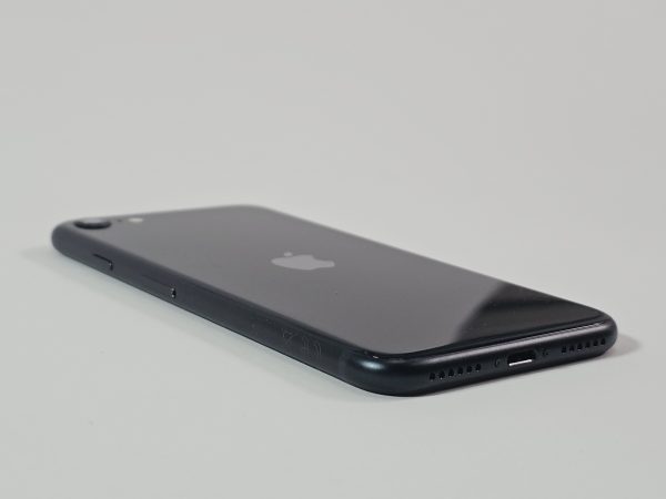 apple iphone se (2022) 64gb zwart 95% accu zijkant