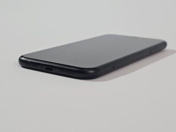 apple iphone xr 128gb zwart 87% accu zijkant