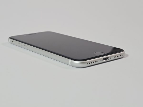 apple iphone se (2020) 64gb wit 84% accu zijkant