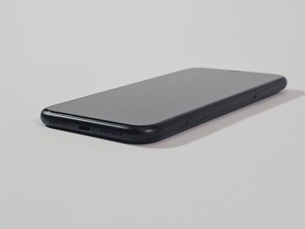 apple iphone xr 128gb zwart 100% accu zijkant