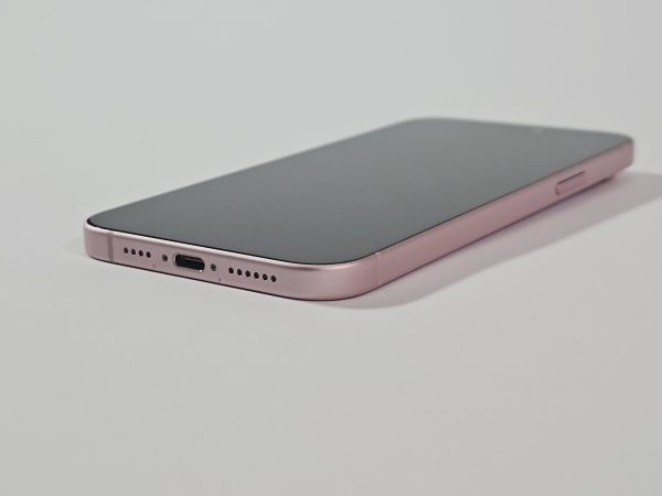 apple iphone 15 plus 128gb roze zijkant