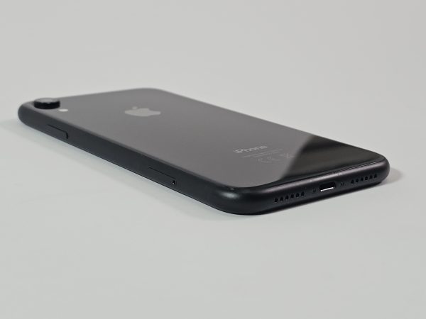 apple iphone xr 64gb zwart 95% accu zijkant