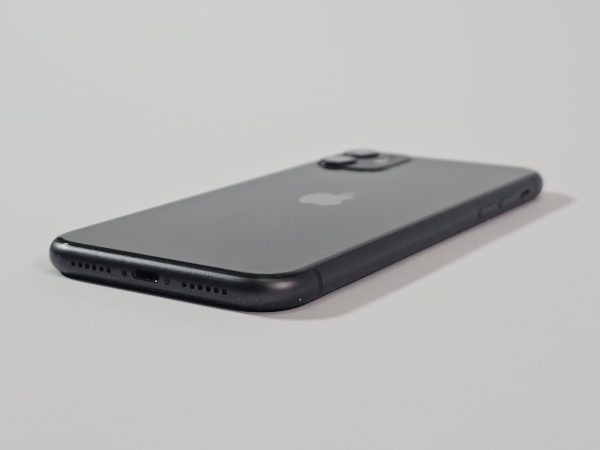 apple iphone 11 64gb zwart 89% batterij zijkant