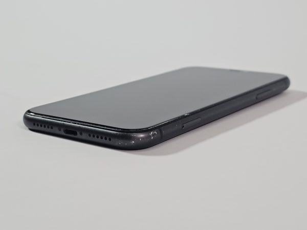 apple iphone 11 64gb zwart 89% batterij zijkant