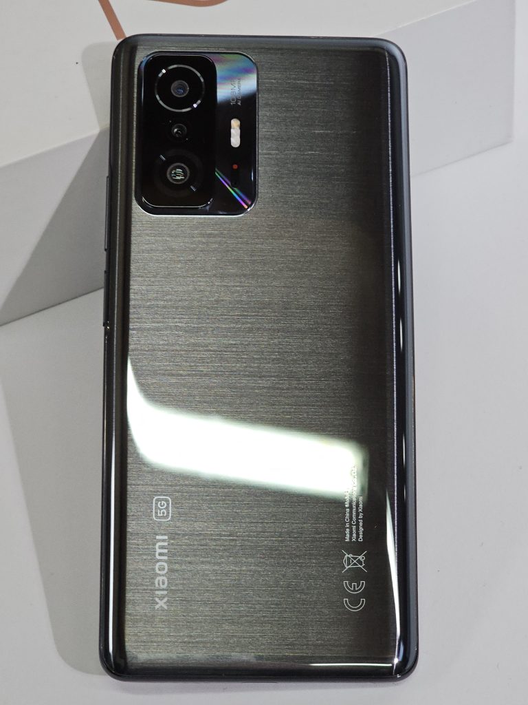 xiaomi 12t 5g 8gb ram 128gb zwart | retourdeal achterkant