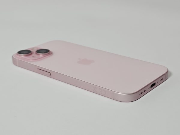 apple iphone 15 512gb roze zij aanzicht