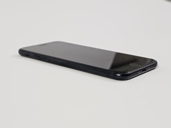 apple iphone se (2022) 64gb zwart 91% accu zijkant