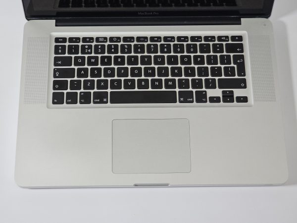 apple macbook pro 2011 i7 15 inch 4gb ram 512gb ssd toetsenbord