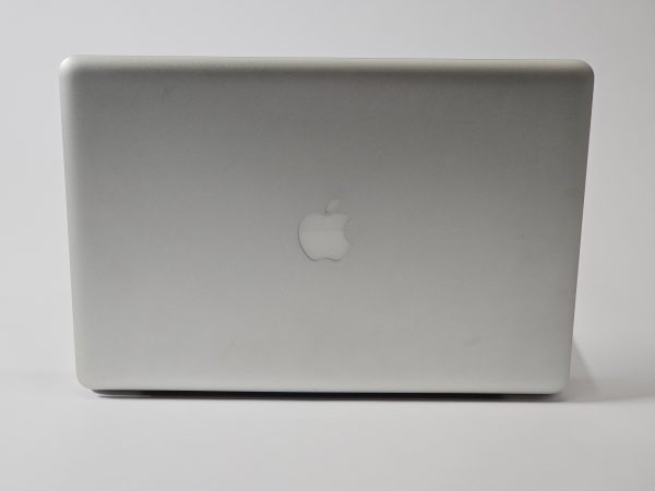 apple macbook pro 2011 i7 15 inch 4gb ram 512gb ssd achterkant