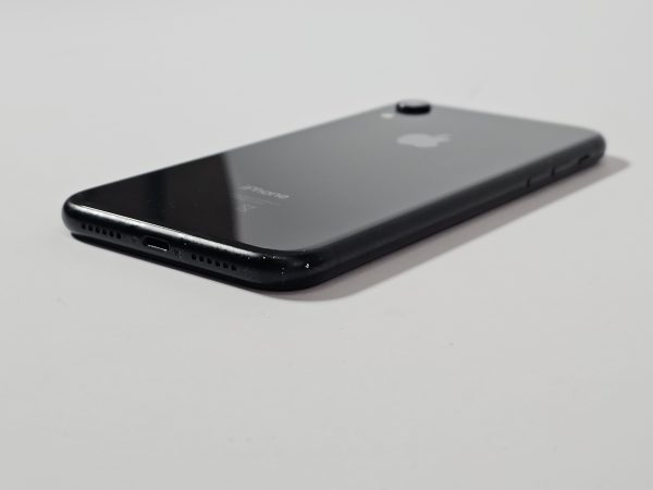 apple iphone xr 64gb zwart 87% accu zijkant